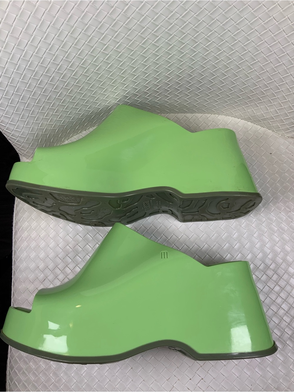 Melissa Glossy Light Green Slip-On Platform Clogs - Picture 7 of 10